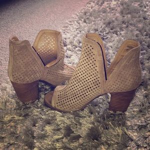 LUCKY BRAND LARISE BOOTIE